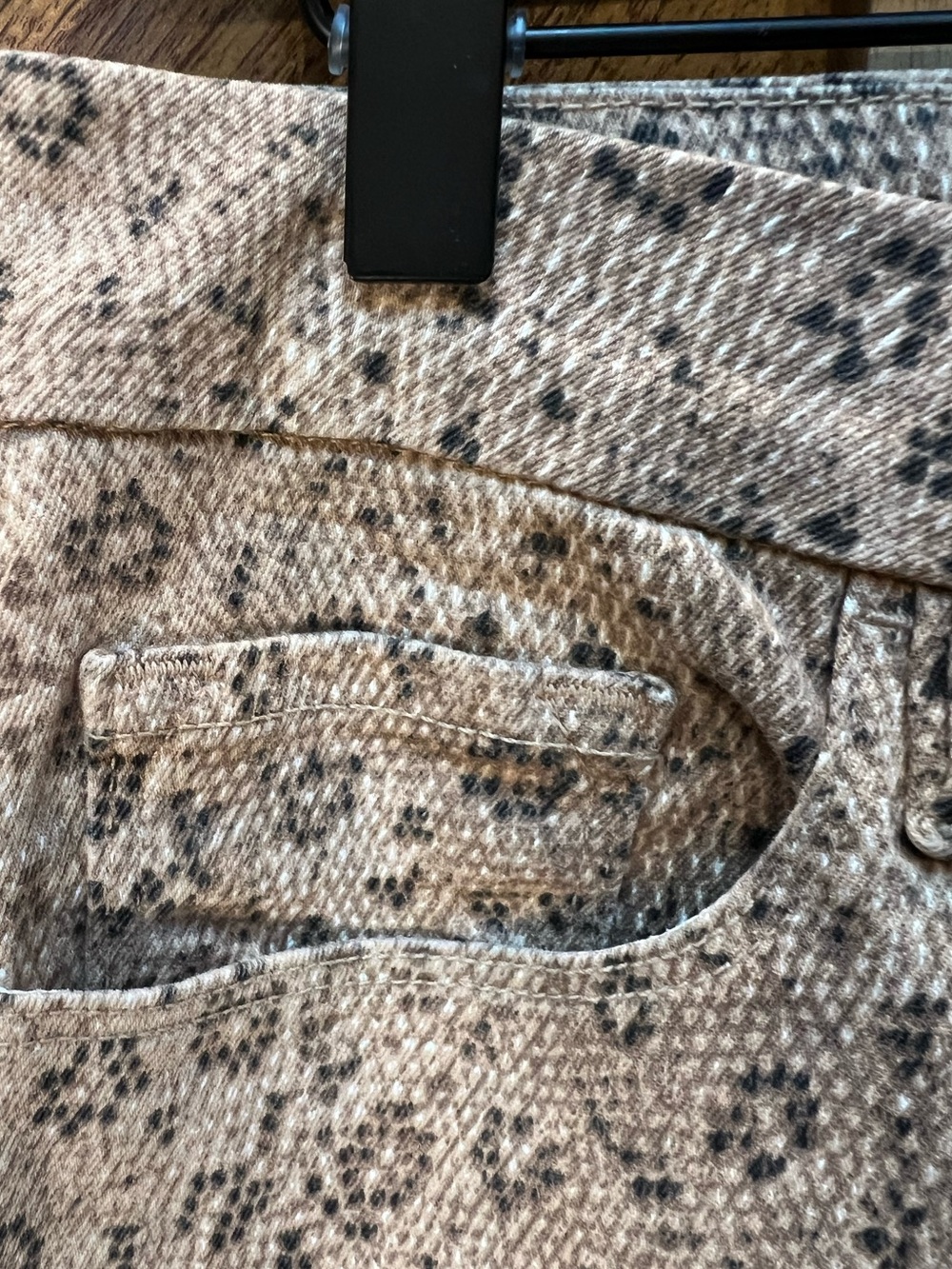 Frame “Le Crop Mini Boot” Python Print Denim Pant - Picture 11 of 12